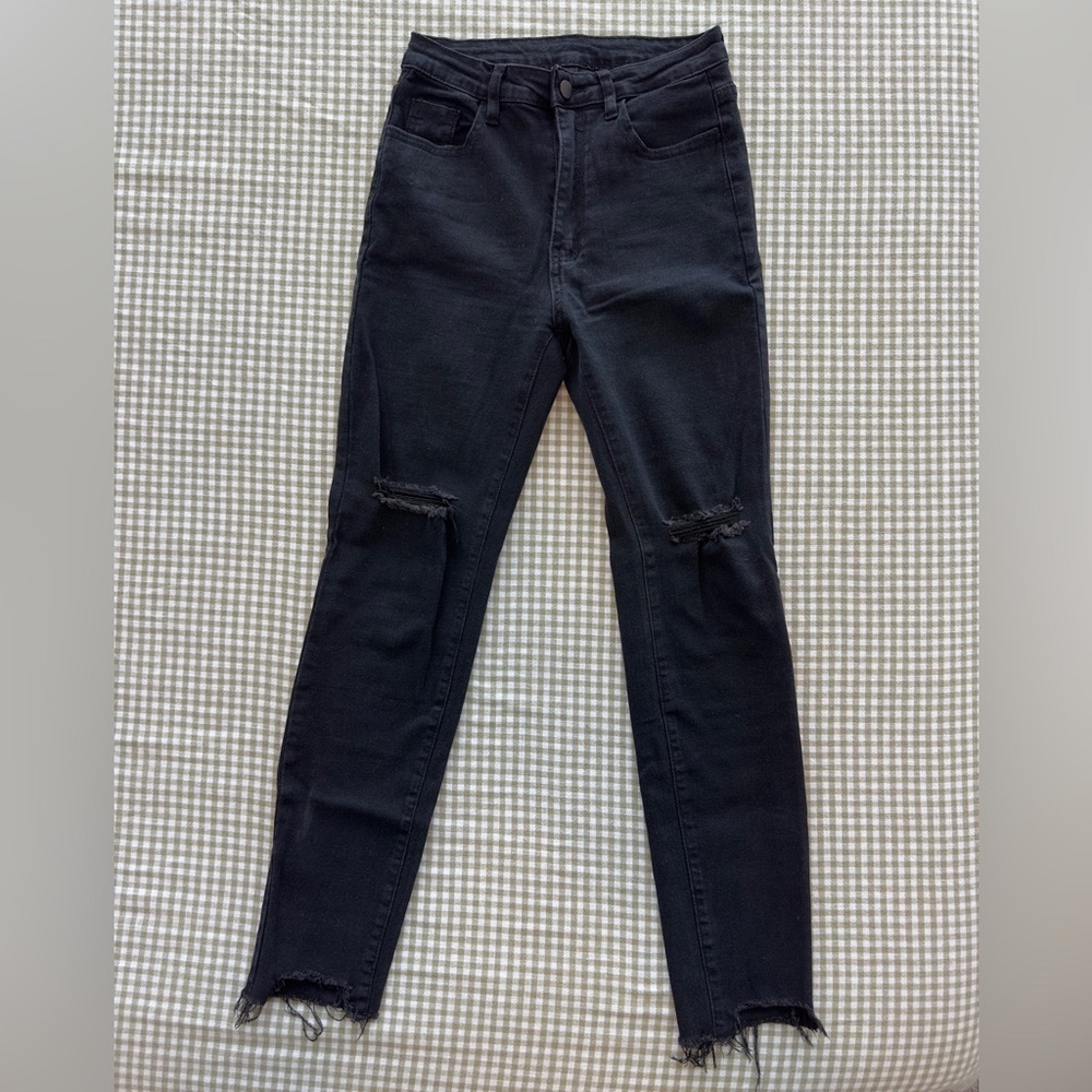 Skinny Black Distressed Denim Jeans
